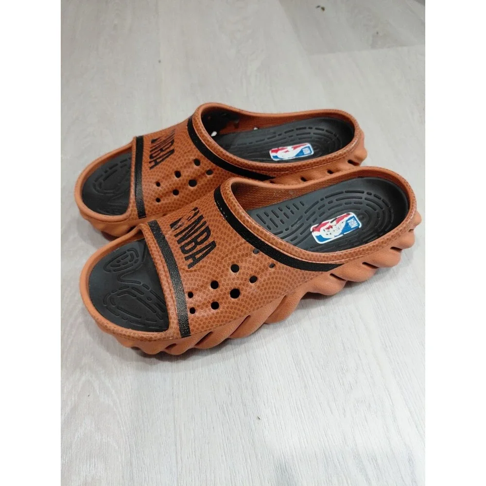 Crocs NBA Basketball Echo Slides Sienna Sandals - Men's Size 7 Women Size 9